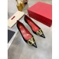 Valentino Vlogo Calfskin Pump, Size 35-41