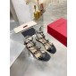 Valentino Rockstud calfskin flat sandal  , Size 35-41